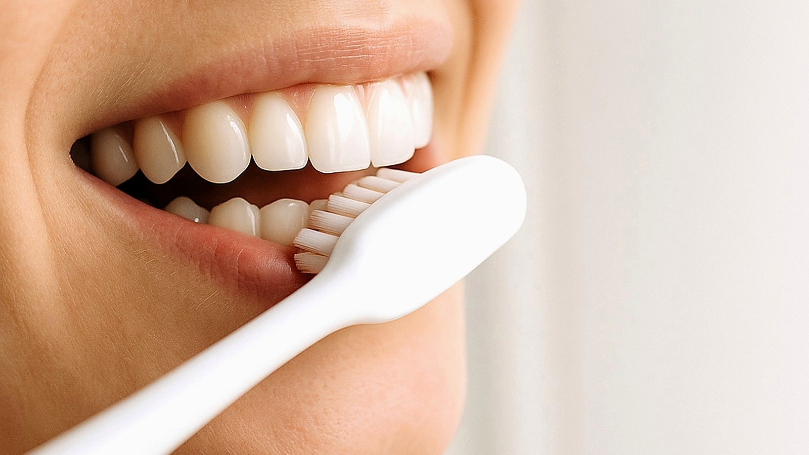 Prima visita dal dentista: come renderla serena per i bambini