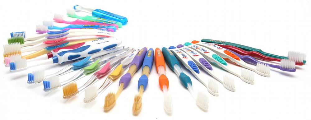 spazzolini da denti manuali